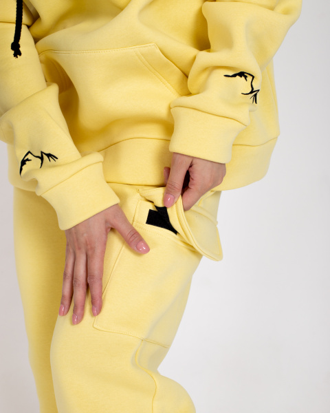 verko0 (52 of 701) verko0 (52 of 701)